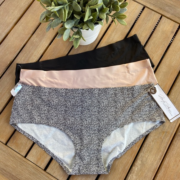 Marilyn Monroe Other - NWT Marilyn Monroe intimates no show 3 pack Sz XL